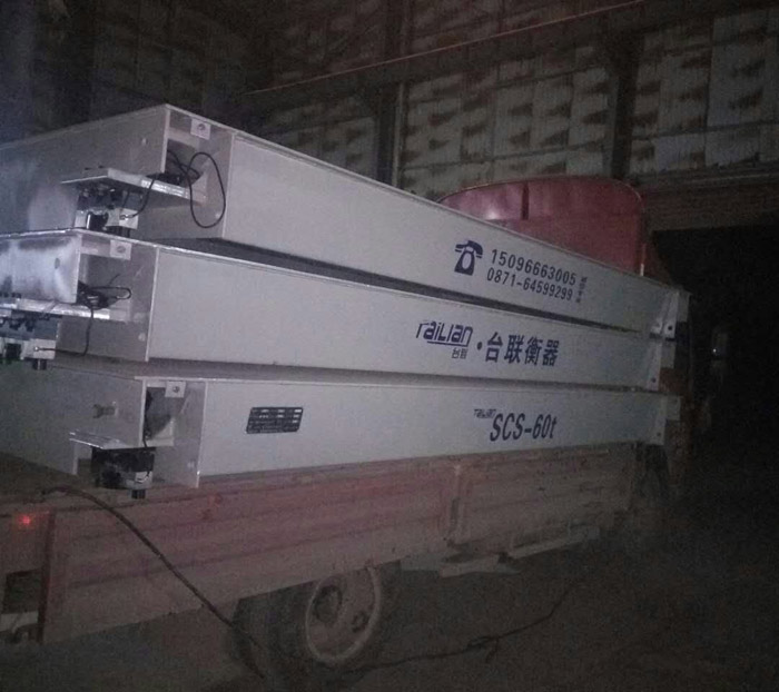 ̨����������