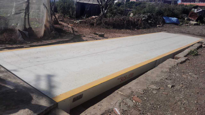 ú��������